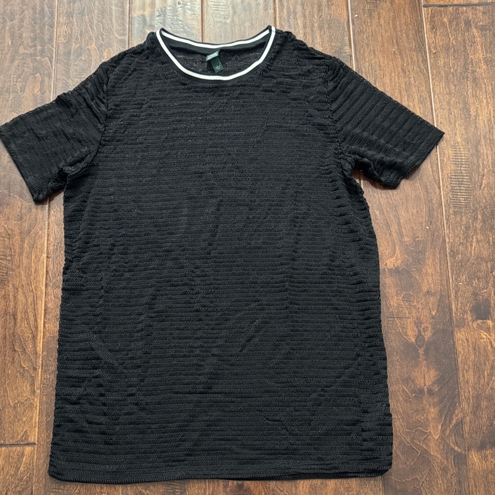 wild fable Black Short-Sleeve Textured Tee with White-Trim Crewneck